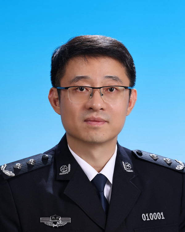 李斌