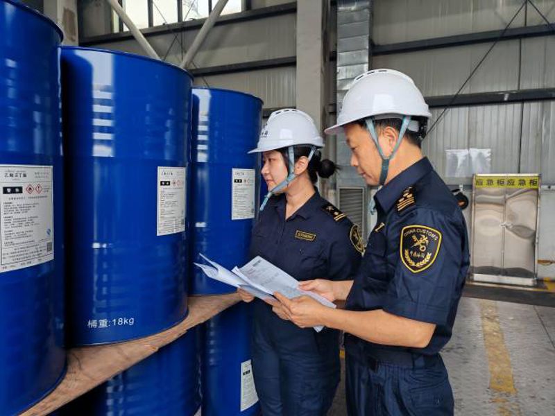 广东省内海关深化检验监管改革 壮大广东外贸发展新动能（右1图）